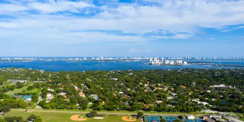 Luxury homes in Biscayne Park Miami.